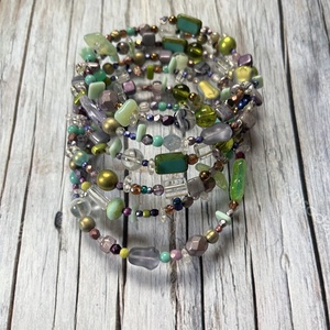 Vízi tündér borzas karkötő - ékszer - karkötő - memóriadrótos karkötő - Meska.hu