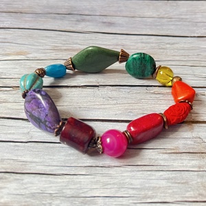 Bohó szivárvány karkötő ásványokkal - ékszer - karkötő - ásványkarkötő - Meska.hu