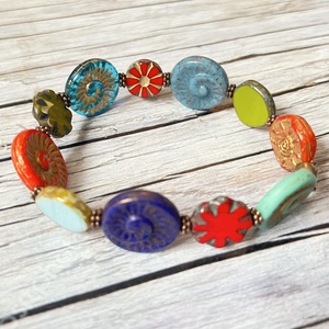 Hippi szerelem karkötő - ékszer - karkötő - gyöngyös karkötő - Meska.hu