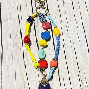 Színpompa kulcstartó és taskadísz - táska & tok - kulcstartó & táskadísz - táskadísz - Meska.hu