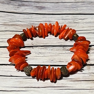 Tűzvörös kagyló-karkötő - ékszer - karkötő - ásványkarkötő - Meska.hu