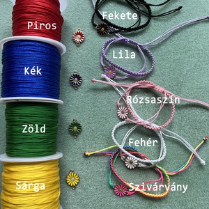 Virágvarázs Dupla Makramé Karkötők - makramé karkötő, színes virág díszítéssel, állítható méretű, vidám színekkel - ékszer - karkötő - fonott karkötő - Meska.hu
