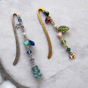 Könyvszirmok-fém könyvjelzők, vidám, tavaszi gyöngyökkel díszítve, választható színekben és mintákban, egyedi kiegészítő - könyv & zene - könyvjelző - Meska.hu