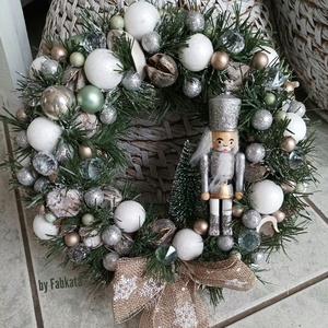 Diótörős adventi karácsonyi ajtódísz kopogtató 24cm koszorú , Karácsony, Karácsonyi lakásdekoráció, Karácsonyi ajtódíszek, Virágkötés, Mindenmás, MESKA