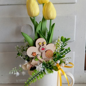Tulipános virágbox asztaldísz koszorú , Otthon & Lakás, Dekoráció, Asztal és polc dekoráció, Asztaldísz, Virágkötés, MESKA