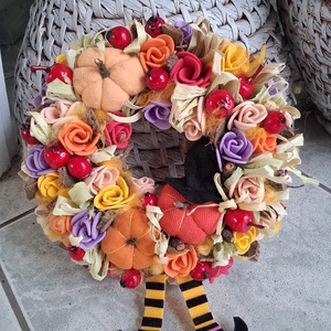 Autós járműves  babanév 15cm falmatrica bababetű dekorgumi , Otthon & Életmód, Dekoráció, Ajtó- és ablak dekoráció, Ajtódísz & Kopogtató, Mindenmás, Virágkötés, MESKA