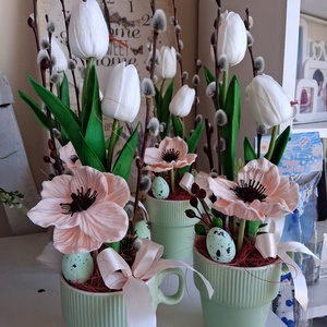 Tavaszi virágos asztaldísz dekoráció virágbox doboz  - otthon & életmód - virágdekoráció - virágdíszek - dekor koszorúk, kopogtatók - Meska.hu