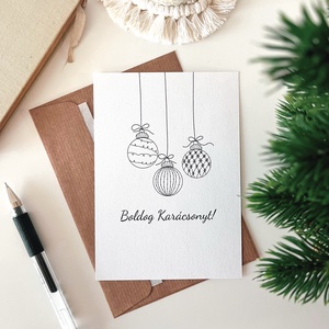 Karácsonyi képeslap gömb mintával (A6-os), újrahasznosított papírra nyomtatva, borítékkal - Meska.hu
