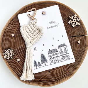 Natúr-arany makramé szív kulcstartó, egyedi képeslappal - táska & tok - kulcstartó & táskadísz - kulcstartó - Meska.hu