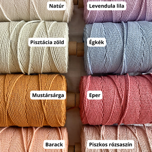 Színes makramé szív kulcstartó vagy táskadísz, ajándék nőnapra, Valentin-napra vagy anyák napjára - táska & tok - kulcstartó & táskadísz - kulcstartó - Meska.hu