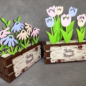 Gondozásmentes virágláda nőnapra, anyák napjára vagy csak úgy - otthon & életmód - virágdekoráció - virágdíszek - lézervágott virágdíszek - Meska.hu