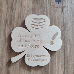 Fa hűtőmágnes ballagásra, Esküvő, Dekoráció, Asztaldísz, Gravírozás, pirográfia, MESKA