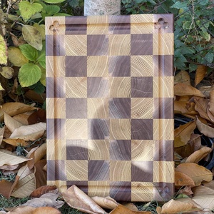 Bütüs vágódeszka - otthon & életmód - konyhafelszerelés, tálalás - konyhai dekoráció - konyhai dísz - Meska.hu