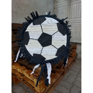 Foci piñata (üres) - Meska.hu