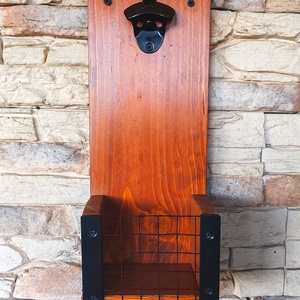 Fali sörnyitó, kupaktartóval - otthon & életmód - konyhafelszerelés, tálalás - italos kellékek - sörnyitó - Meska.hu