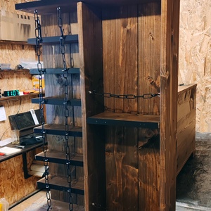 Nagyméretű, rusztikus fali bortartó - Meska.hu