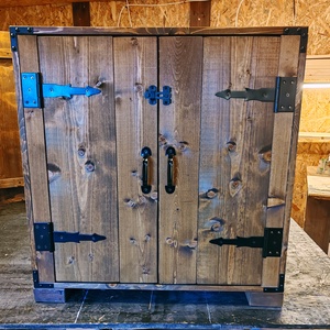 Rusztikus szekrény - otthon & életmód - bútor - szekrény - Meska.hu