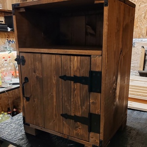 Rusztikus éjjeliszekrény - otthon & életmód - bútor - szekrény - Meska.hu