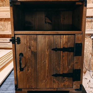 Rusztikus éjjeliszekrény - otthon & életmód - bútor - szekrény - Meska.hu