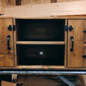 Rusztikus stílusú Tv tartó szekrény - Meska.hu