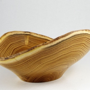 Natúr karéjtál - Egyedi, kézműves kínálótál akácfából - otthon & életmód - dekoráció - asztal és polc dekoráció - asztaldísz - Meska.hu