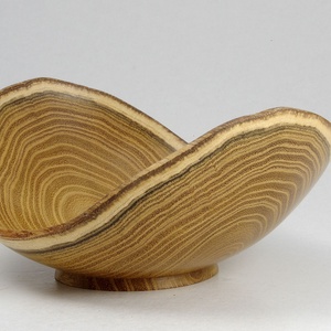 Füles - Egyedi, kézműves kínálótál akácfából - otthon & életmód - dekoráció - asztal és polc dekoráció - asztaldísz - Meska.hu