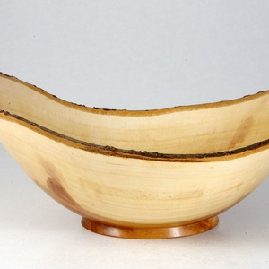 Kis barátom - Egyedi, kézműves kínálótál szilvafából, Otthon & Életmód, Dekoráció, Asztal és polc dekoráció, Asztaldísz, Famegmunkálás, MESKA