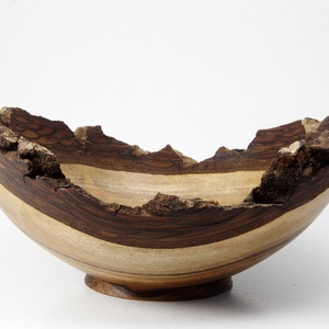 A vén diófa - Egyedi kézműves kínáló diófából, Otthon & Életmód, Dekoráció, Asztal és polc dekoráció, Asztaldísz, Famegmunkálás, MESKA