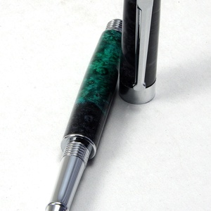 Zöld és fekete - Egyedi kézműves golyóstoll - otthon & életmód - papír, írószer - ceruza & toll - Meska.hu