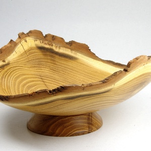 Nagy talpas akác - Egyedi, kézműves karéjtál akácfából - otthon & életmód - konyhafelszerelés, tálalás - tálalás - kínálótál - Meska.hu