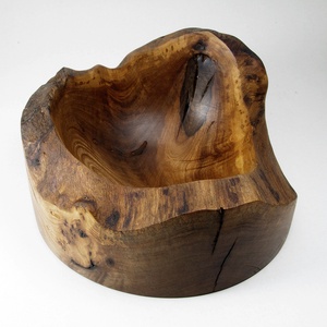 Süsü - Egyedi kézműves kínálótál diófából - otthon & életmód - konyhafelszerelés, tálalás - tálalás - kínálótál - Meska.hu