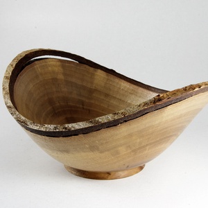 A Kis Herceg - Egyedi, kézműves karéjtál diófából - otthon & életmód - konyhafelszerelés, tálalás - tálalás - kínálótál - Meska.hu