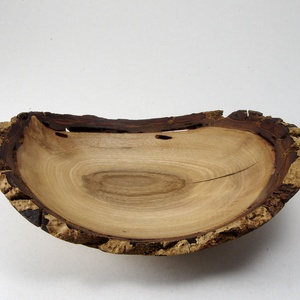 Öregem - Egyedi, kézműves karéjtál diófából - otthon & életmód - konyhafelszerelés, tálalás - tálalás - kínálótál - Meska.hu