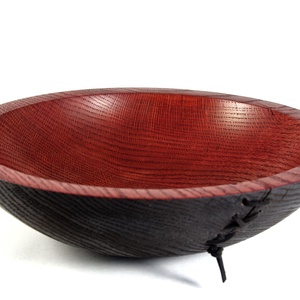 Vörös és fekete - Egyedi, kézműves kínálótál tölgyfából  - otthon & életmód - dekoráció - asztal és polc dekoráció - asztaldísz - Meska.hu