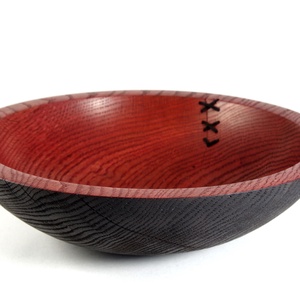 Vörös és fekete - Egyedi, kézműves kínálótál tölgyfából  - otthon & életmód - dekoráció - asztal és polc dekoráció - asztaldísz - Meska.hu