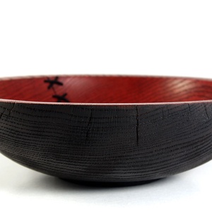 Vörös és fekete - Egyedi, kézműves kínálótál tölgyfából  - otthon & életmód - dekoráció - asztal és polc dekoráció - asztaldísz - Meska.hu