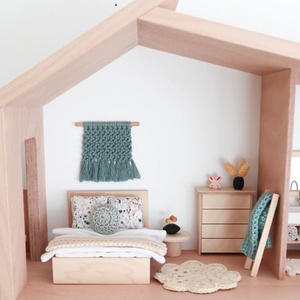 Hálószoba bútorcsomag komóddal babaházhoz - Meska.hu