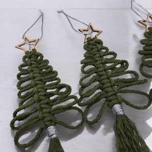 Makramé Karácsonyfadísz Szett  Zöld fenyők - karácsony - karácsonyi lakásdekoráció - karácsonyfadíszek - Meska.hu