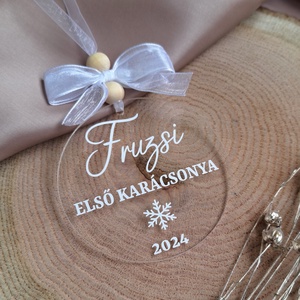 Karácsonyfadísz, egyedi, névre szóló felirattal - Plexi (első karácsony), Karácsony, Karácsonyi lakásdekoráció, Karácsonyfadíszek, Mindenmás, MESKA