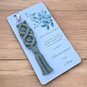 Keresztszülő felkérő ajándék, makramé kulcstartó - zsálya, Játék & Sport, Keresztelőajándékok, Csomózás, MESKA