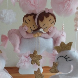 Kicsi Hercegnő csupa tüll, hattyús rózsaszín kiságyforgó iker kislányoknak angol stílusú koronával - baba - mama - baba játékok - kiságyforgó - Meska.hu