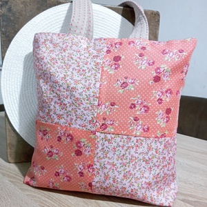 Virágos patchwork táska - táska & tok - kézitáska & válltáska - válltáska - Meska.hu