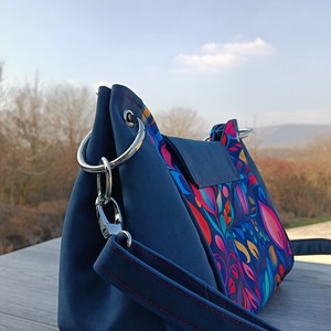 Női crossbody virágos táska  - táska & tok - kézitáska & válltáska - vállon átvethető táska - Meska.hu