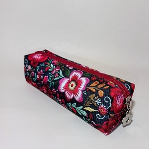 Virágos tolltartó  - Meska.hu