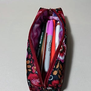 Virágos tolltartó  - otthon & életmód - papír, írószer - tolltartó & ceruzatekercs - Meska.hu Virágos tolltartó  - otthon & életmód - papír, írószer - tolltartó & ceruzatekercs - Meska.hu