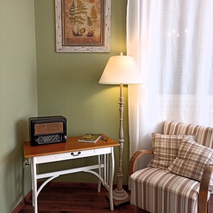 Toszkán stílusú vintage szecessziós konzolasztal, kis asztal anno 1930 - otthon & lakás - bútor - asztal - Meska.hu