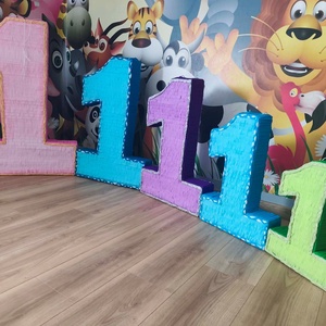 80cm dekoráció bármilyen kérhető gyere néz szét az oldalamon!  - játék & sport - pinata - Meska.hu