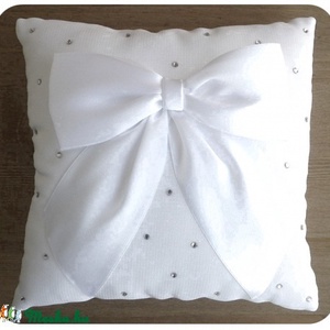 MESESZÉP fehér masnis esküvői gyűrűpárna -  - Meska.hu