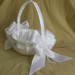 EKRÜ  Sziromszóró, rizsszóró, cukorkaszóró kosár - Meska.hu