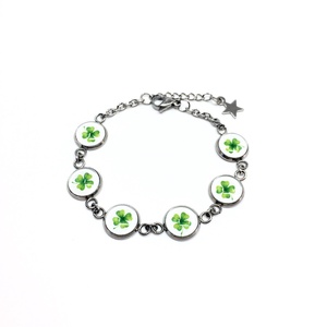 Szerencsehozó nemesacél karkötő - négylevelű lóhere, szerencse - ékszer - karkötő - lánc karkötő - Meska.hu
